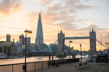 Jesienne kierunki  – tanie loty z Gdańska, które zabiorą Cię do europejskich perełek