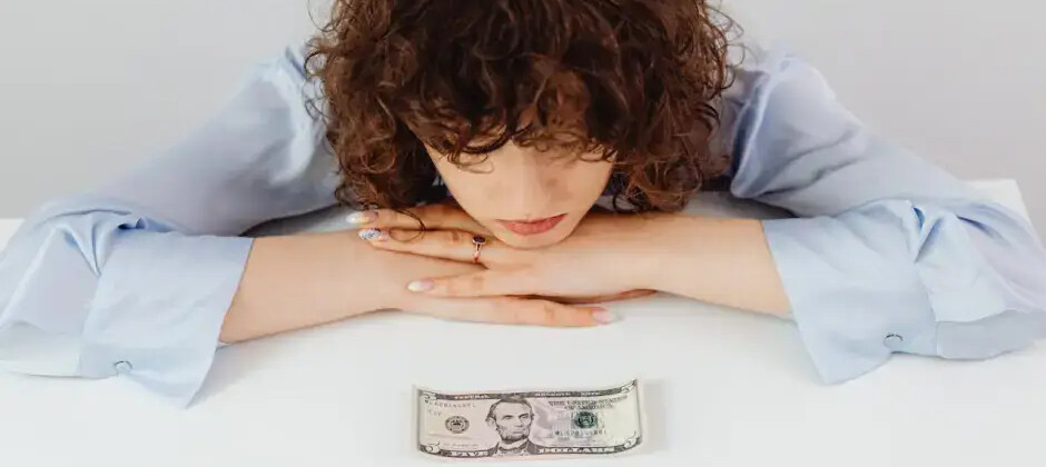 Chcesz nauczyć się oszczędzać? Poznaj te 7 wskazówek! Art. sponsorowany