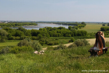 Punkt widkowy na Kociewiu - panorama na Dolinę Wisły z okolic zamku w Gniewie
