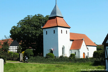 Swołowo - Kościół Wniebowzięcia NMP z XVII wieku