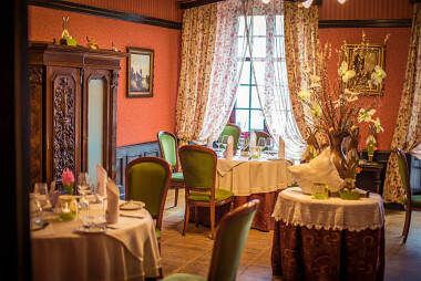 Świetna restauracja w Białym Dworze - Podzamcze koło Kwidzyna