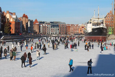 Zimowy survival w Gdańsku. Jak przetrwać sezon grypowy bez wychodzenia z domu?