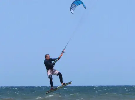 Ubezpieczenie turystyczne z rozszerzeniem na sporty wysokiego ryzyka – jak wybrać najlepszą ochronę?