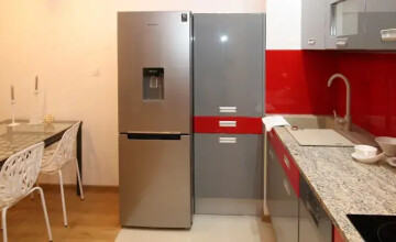 Zakup lodówki do domku letniskowego na wybrzeżu