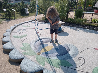 Mięta i Woda - Wdzydze Tucholskie - atrakcje - mini golf