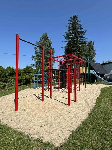 Dom do wynajęcia - Aktywnie na Kaszubach - Delowo - plac zabaw