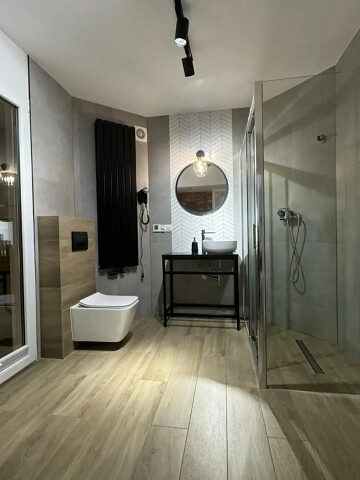 Dom do wynajęcia - Aktywnie na Kaszubach - Delowo - nowocześnie i stylowo wyposażona łazienka