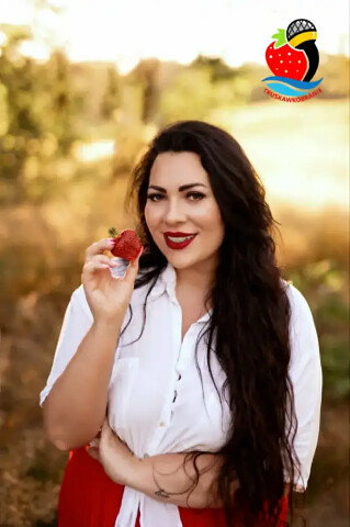Kaszubska Influencerka - Ambasadorka Truskawkobrania - Karolina Stankowska - fot. Kartuskie Centrum Kultury - zapraszamy w sobotę 27 czerwca 2026