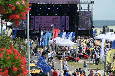Światowy Zjazd Kaszubów w Gdyni - scena główna na końcu Molo Południowego