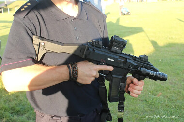 Słynny pistolet maszynowy CZ Scorpion Evo 3 używany także prze polskie formacje mundurowe - - na Pikniku Historyczno - Militarnym w Tczewie