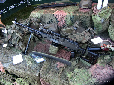 Współczesny polski uniwersalny karabin maszynowy  UKM-2000P