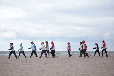 Zdrowotel Łeba - spacery nordic walking nad morzem