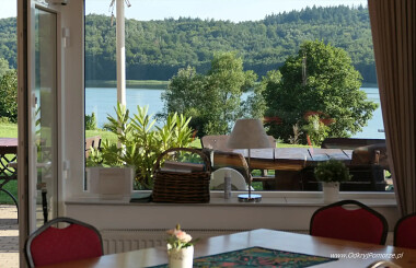 Lakeside - restauracja z widokiem na Jezioro Ostrzyckie