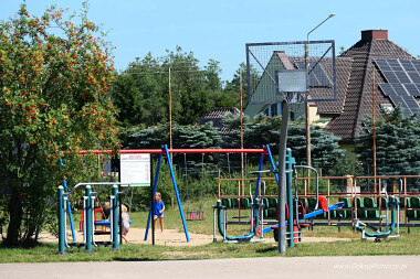 Wąglikowice - siłownia plenerowa przy boisku