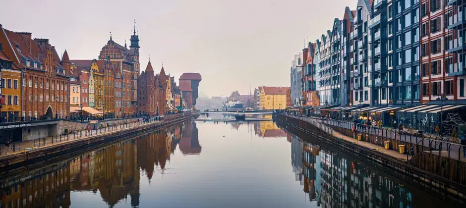 Blisko morza czy centrum? Co brać pod uwagę przy wyborze lokalizacji w Gdańsku? Art. sponsorowany.