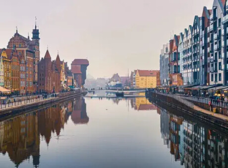 Blisko morza czy centrum? Co brać pod uwagę przy wyborze lokalizacji w Gdańsku? Art. sponsorowany.