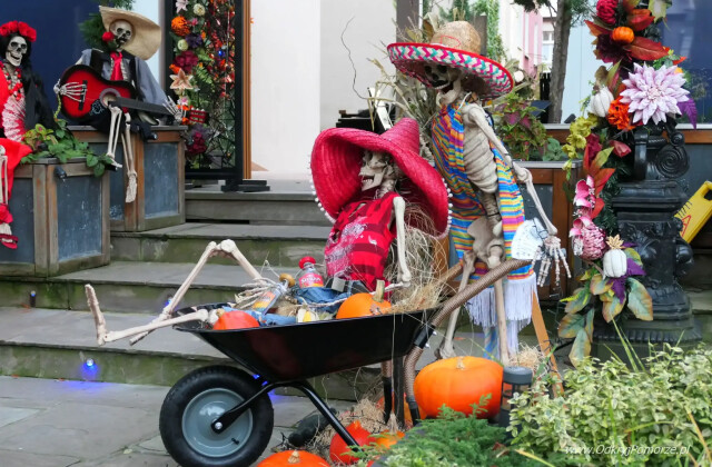 Halloween - dekoracje w Sopocie w meksykańskim stylu