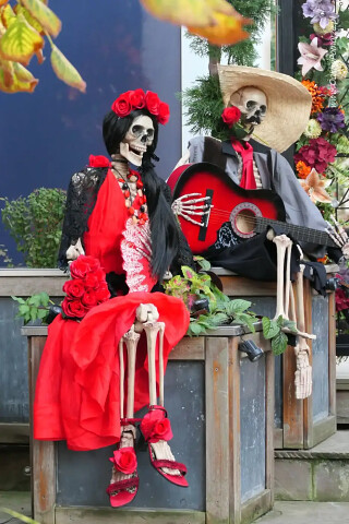 Dekoracje Halloween w Sopocie - nieomal romantycznie i nastrojowo
