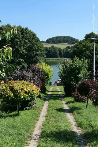 Pierszczewo - mini promenada - droga prowadząca do pomostu nad Jeziorem Patulskim