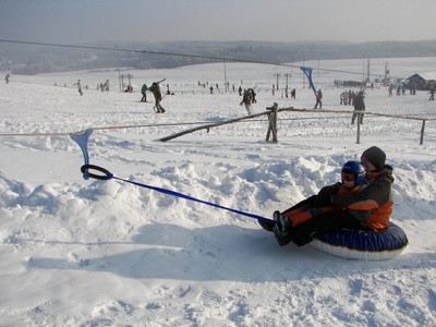 Snowtubing na Kaszubach - wyciąg narciarski Trzepowo