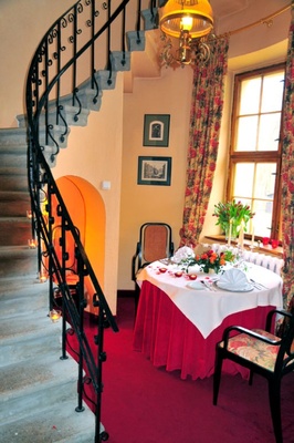 Hotel Podewils*** Zamek Rycerski - restauracja