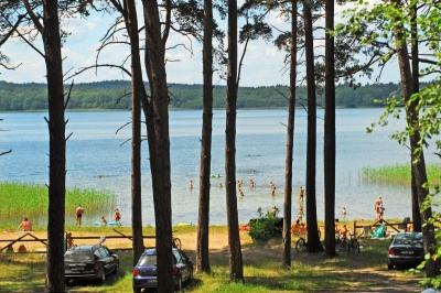 Jezioro Choczewskie - kąpielisko, plaża - fot. R.Lorbiecki